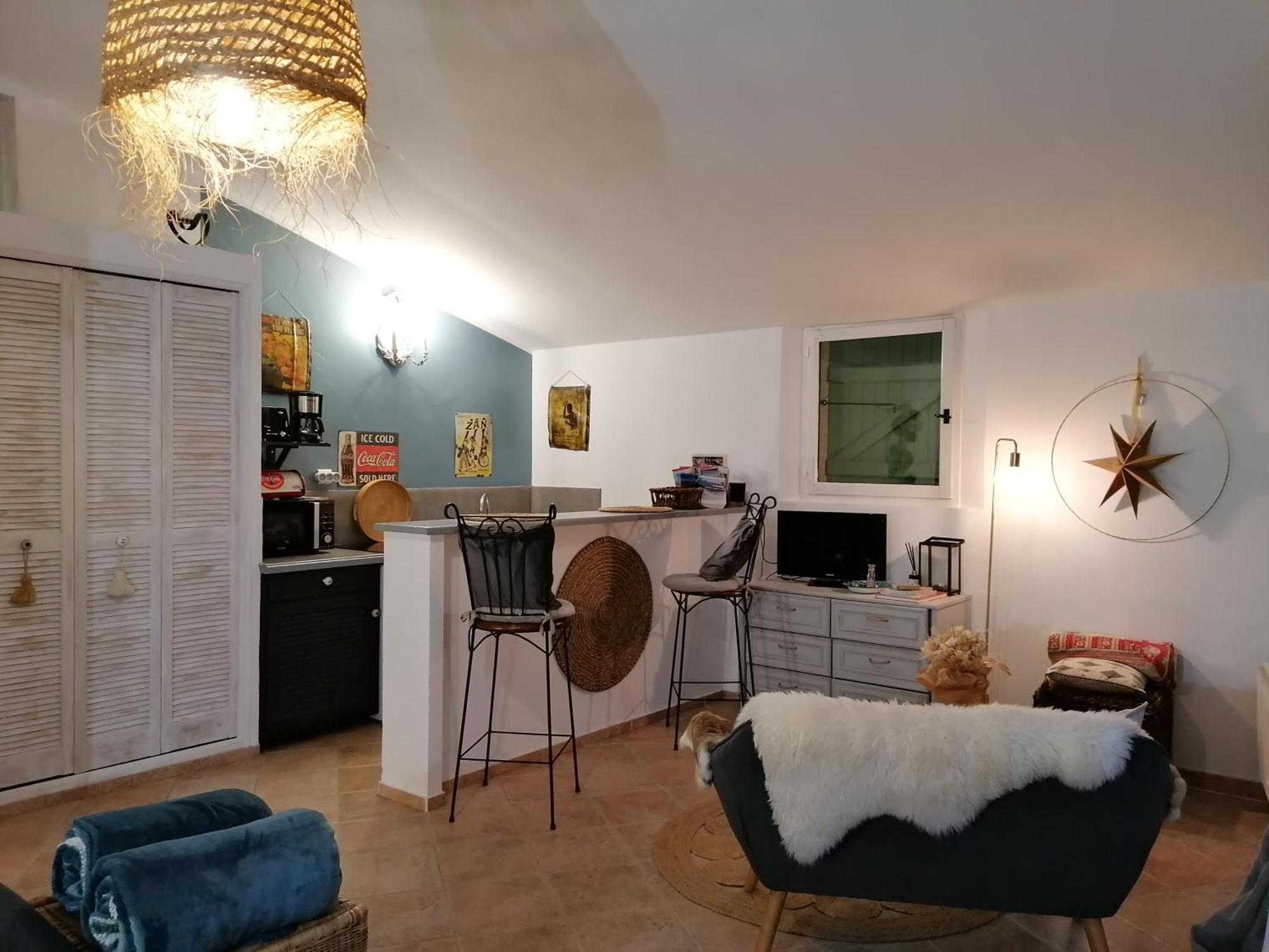 Studio Au Milieu D Une Oliveraie Le Mas De La Huppe Туррет-сюр-Лу Экстерьер фото